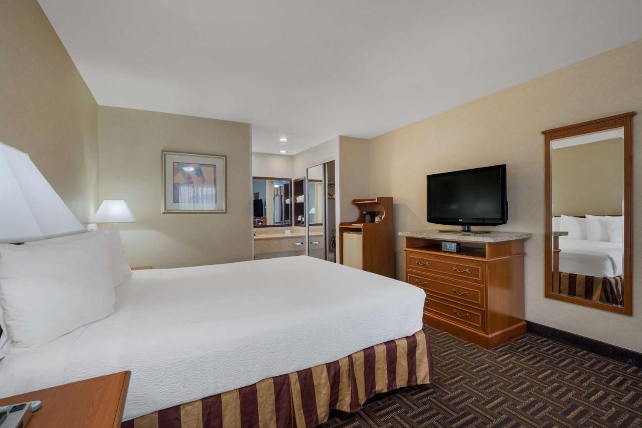 Best Western Norwalk Inn Exterior foto