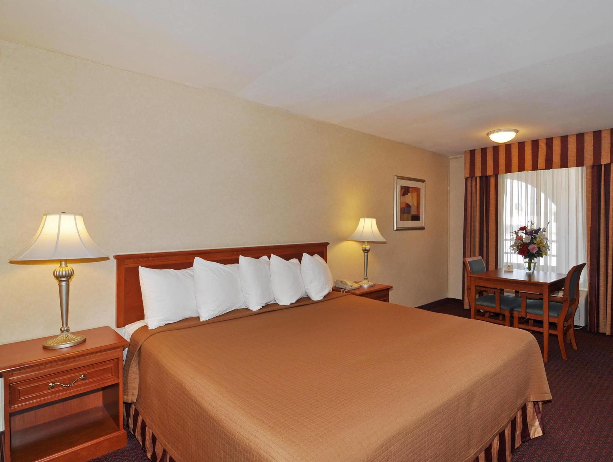 Best Western Norwalk Inn Exterior foto